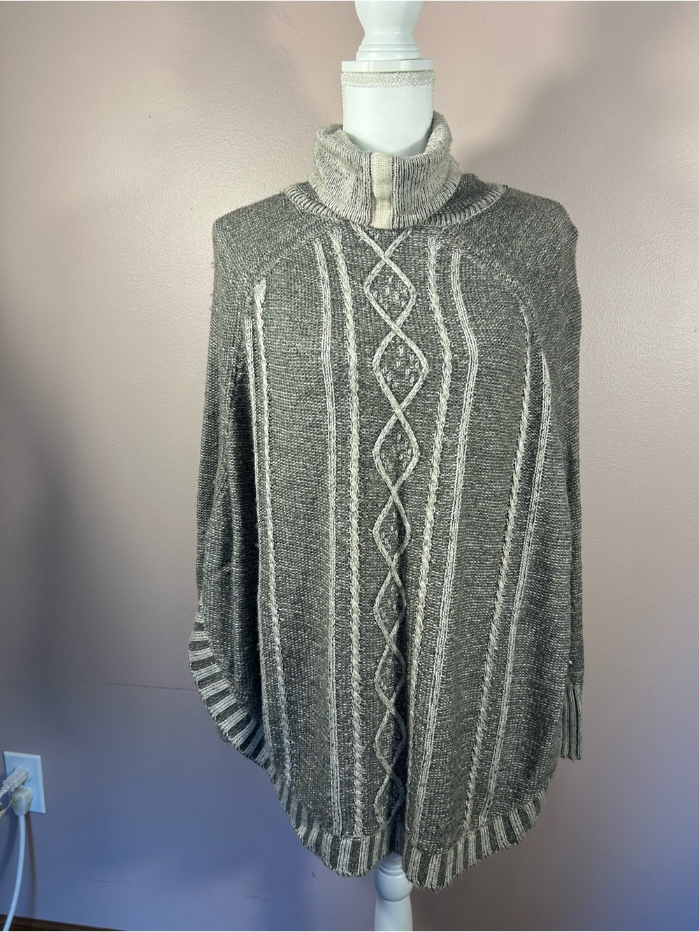 Yoon Gray Cable-Knit Turtleneck Sweater with Cream Trim